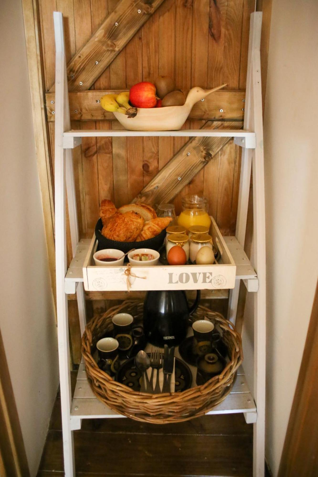 Les Puvinieres Guest House Breuil-Barret Luaran gambar